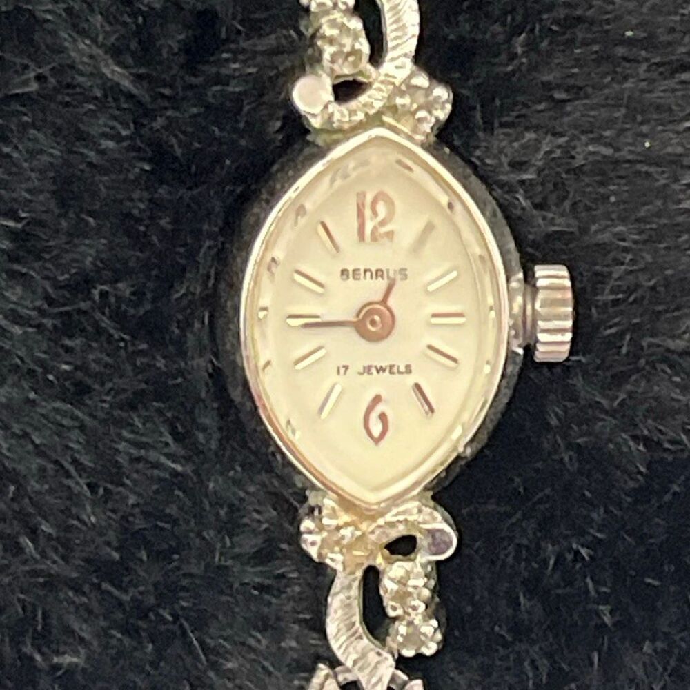 Benrus‎ Women's Silver Tone 17 Jewels Base Metal Bezel Embellished Wristwatch
